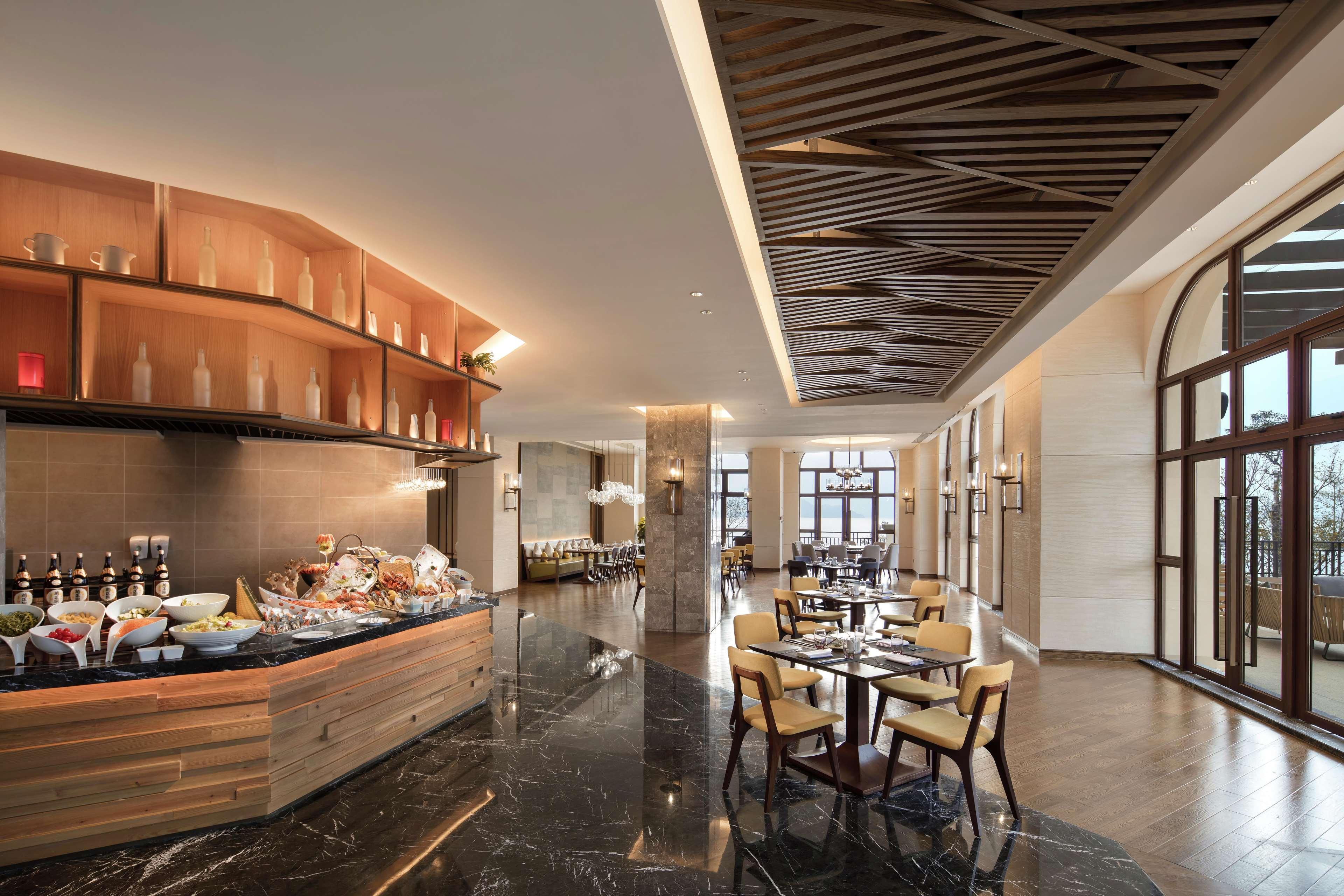 Doubletree By Hilton Huidong Resort Хуижоу Екстериор снимка