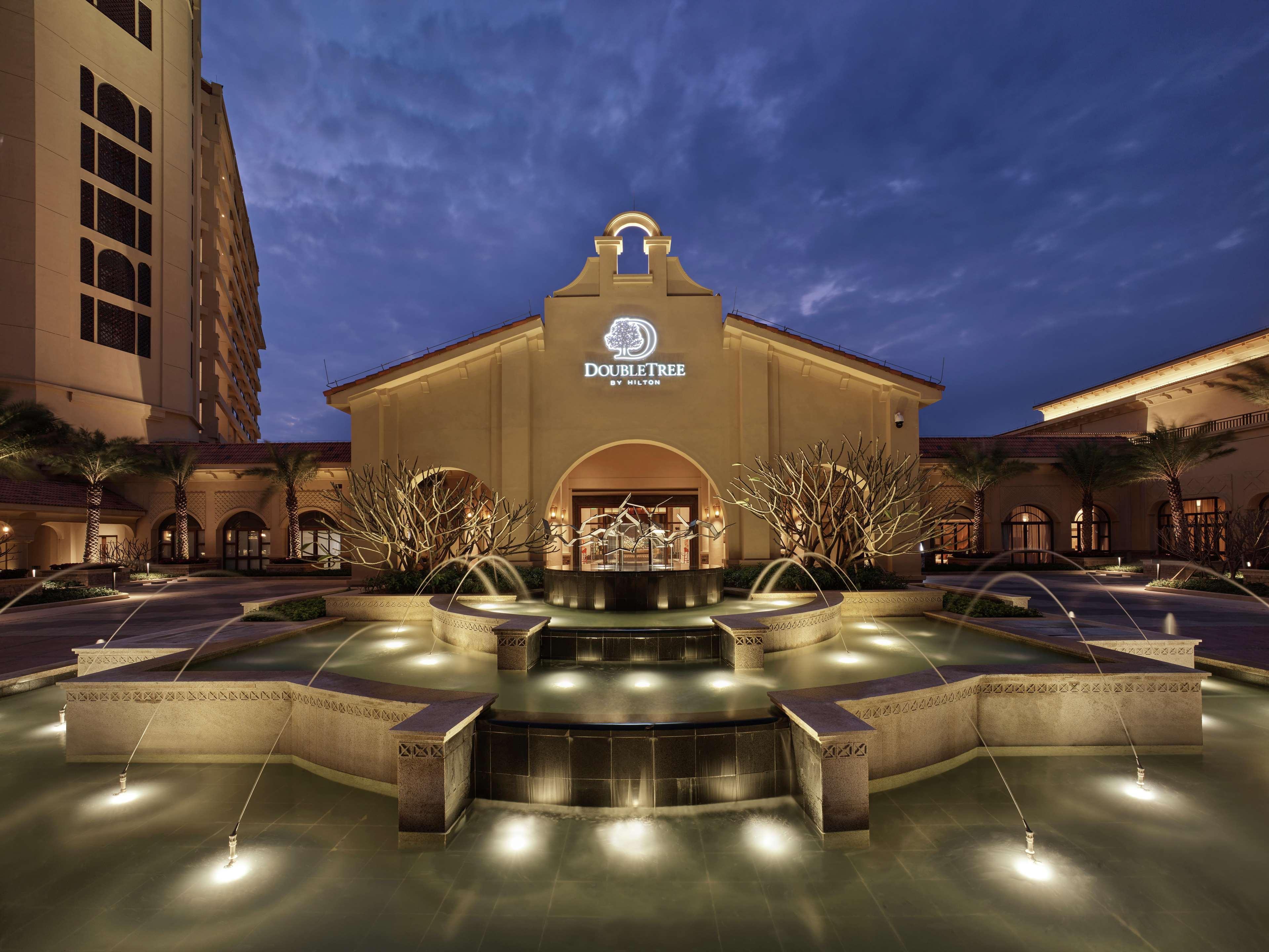 Doubletree By Hilton Huidong Resort Хуижоу Екстериор снимка