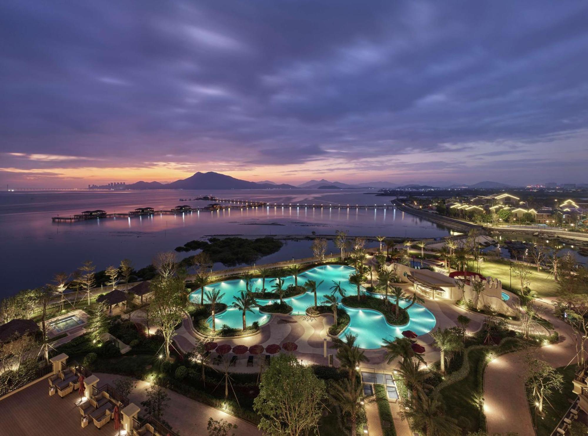 Doubletree By Hilton Huidong Resort Хуижоу Екстериор снимка