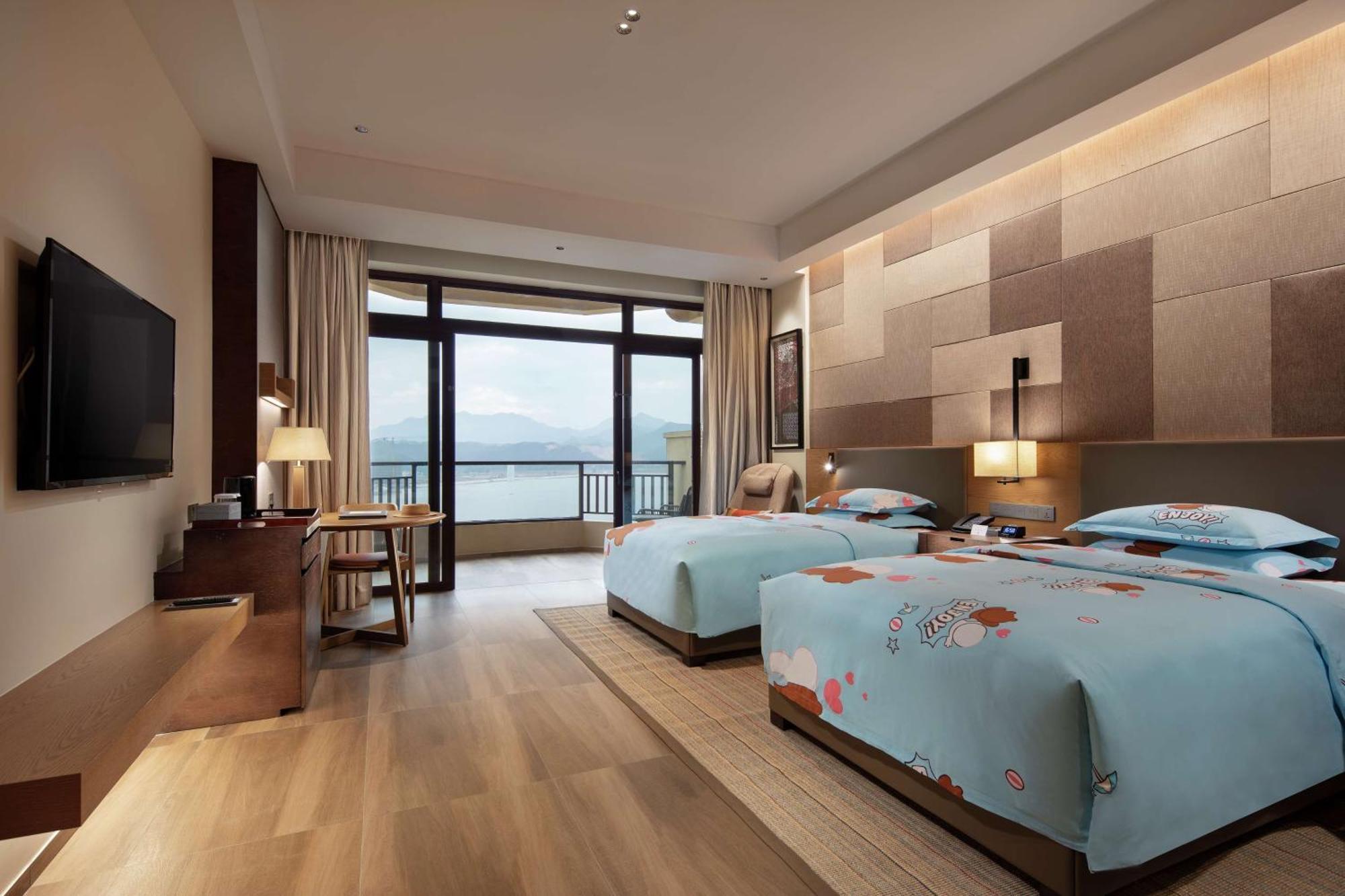 Doubletree By Hilton Huidong Resort Хуижоу Екстериор снимка