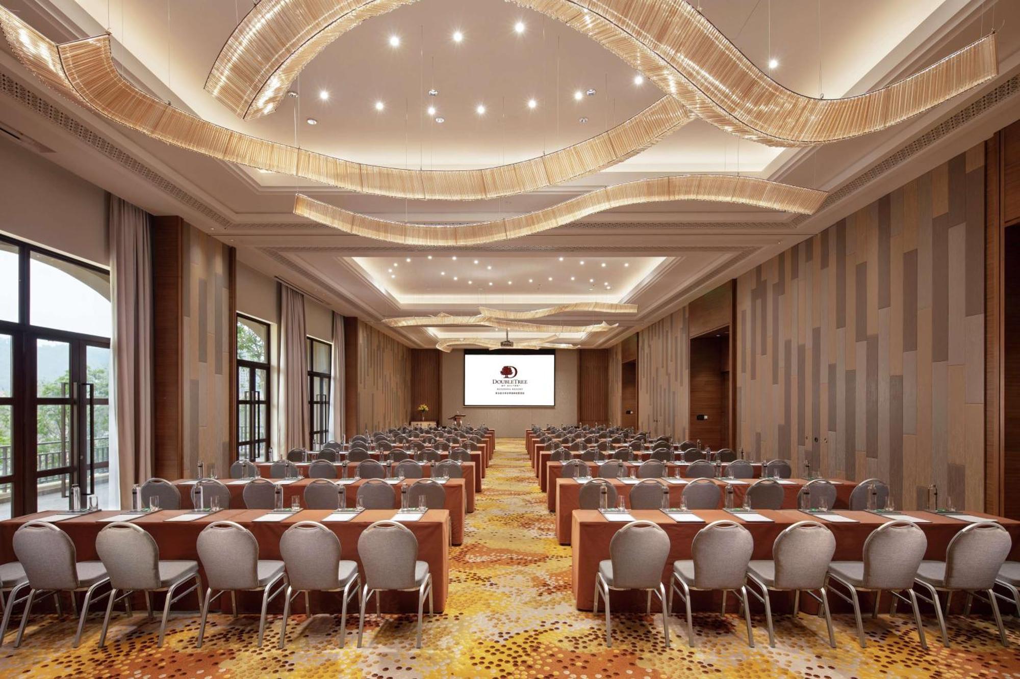 Doubletree By Hilton Huidong Resort Хуижоу Екстериор снимка